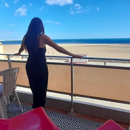 Sur La Plage Port-la-Nouvelle Exteriör bild